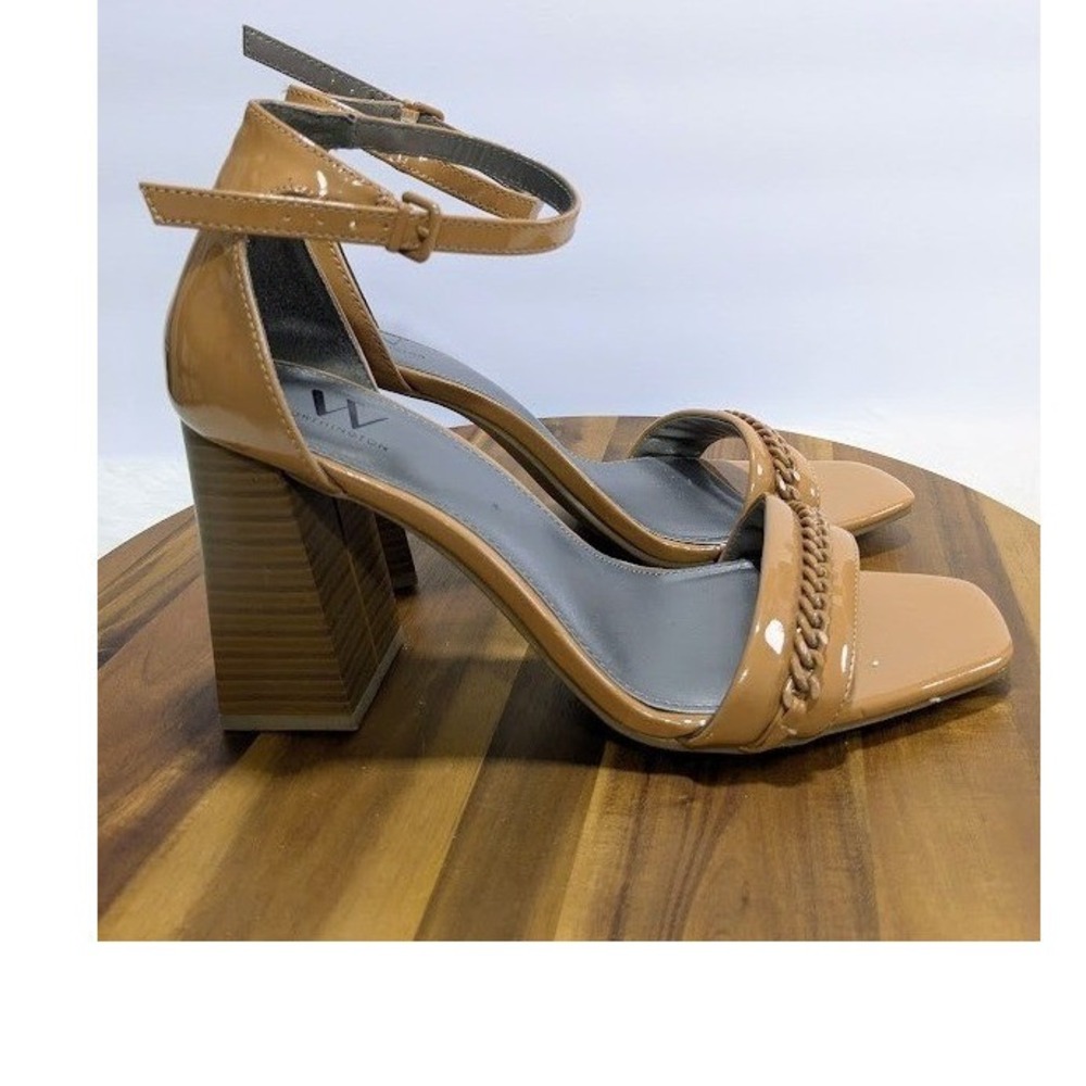 Worthington Beth Womens 9.5M Tan Patent Block Heel Sandals Chain Ankle Strap‎